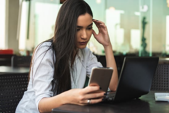 Girl on phone is getting ghosted